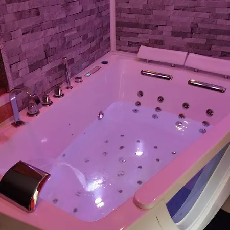 Sauna Balneo Lachez Prise Meuble De Tourisme Classe 3 Etoiles Verton Holiday home *